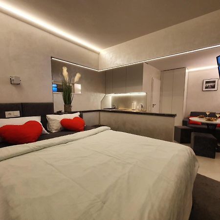 Chill Toronto Apartment Bialystok Luaran gambar