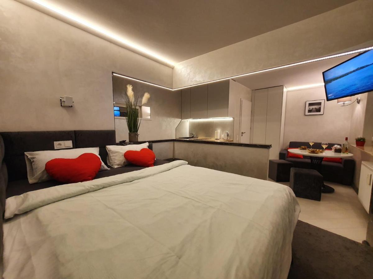 Chill Toronto Apartment Bialystok Luaran gambar
