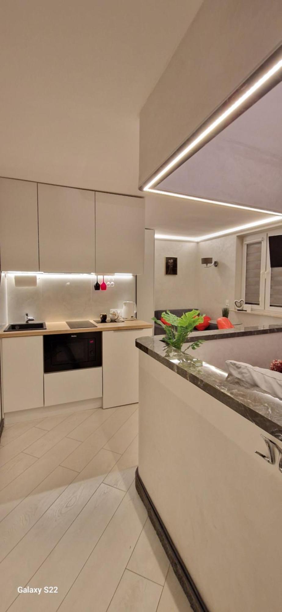 Chill Toronto Apartment Bialystok Luaran gambar